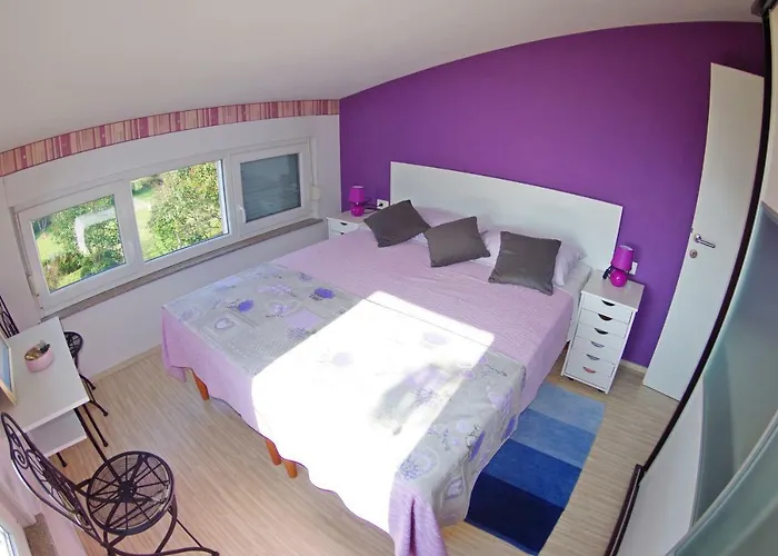 Leni 아파트 파자나